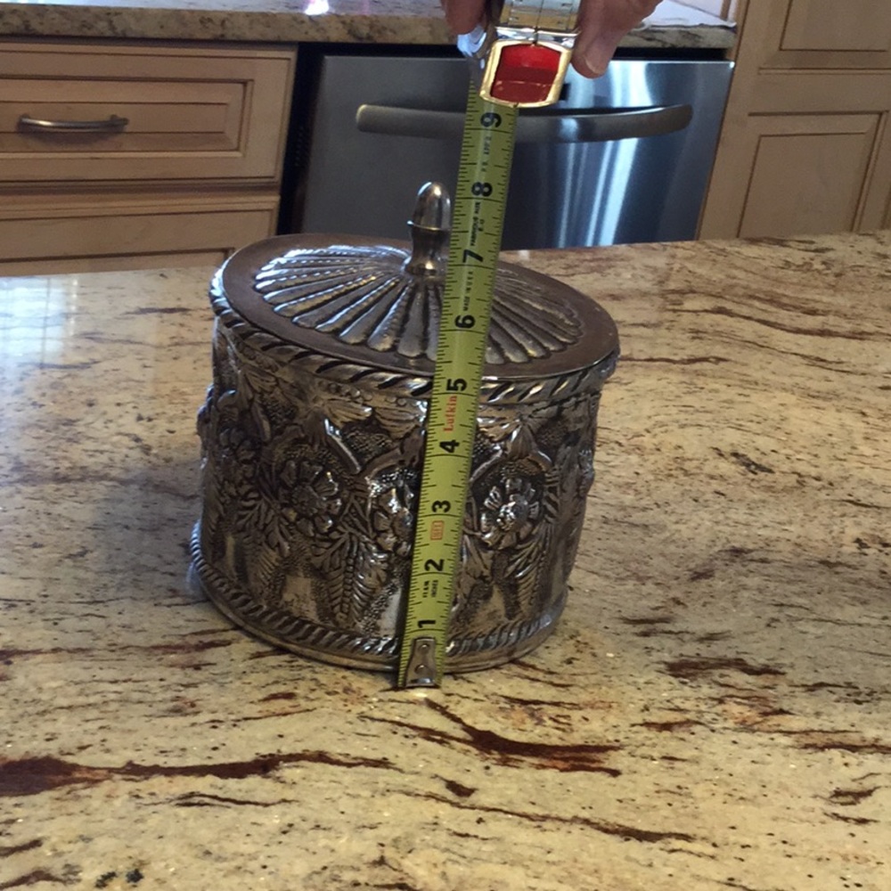 Silver Metal Container, Decorative & Useful. - Picture 6 of 6